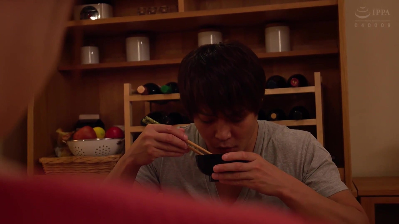 隣人のエステ師に性感開発され寝取られてしまったうちのJカップ美爆乳むっちり潮吹き妻