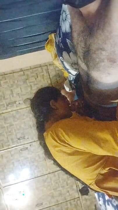 She goes live and she ask me fuck me live I fuck live chubby bhabhi