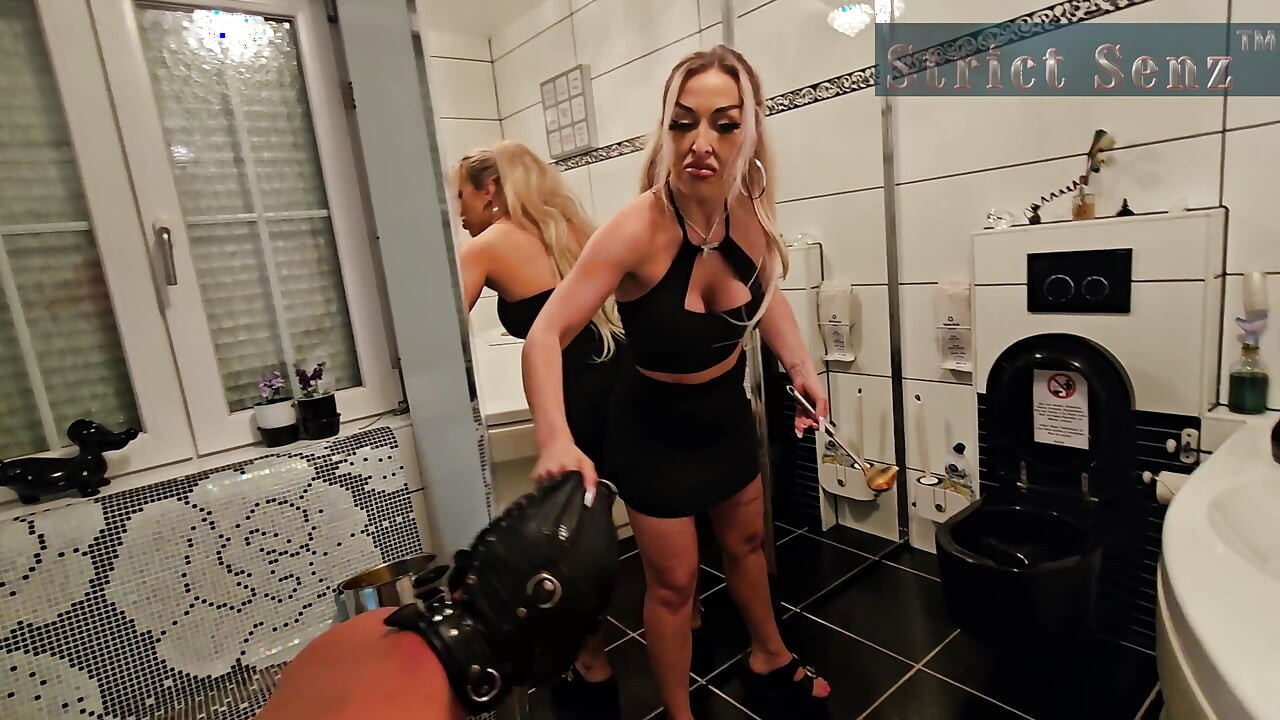 Sheela Sinner η ταπείνωση τουαλέτα