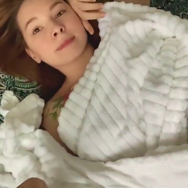 Furiously Fingering Pussy in Indian Patterns and Moaning