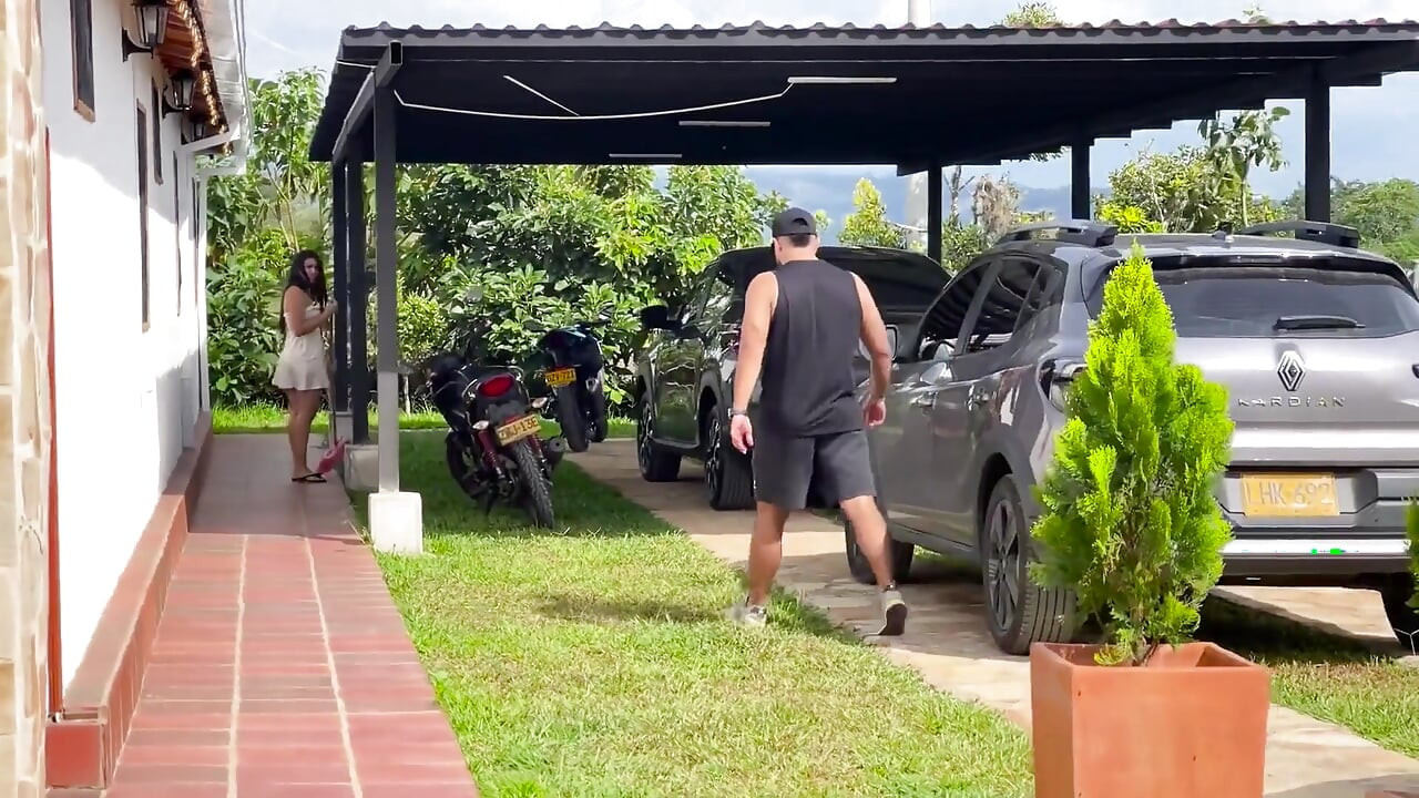 After Jogging I Fuck Beautiful Girl While They Are Alone at Their Stepfather's House, Huge Discharge in Their Ass