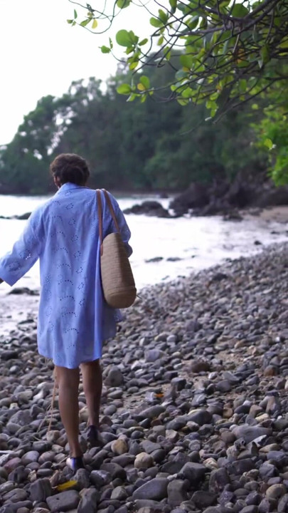 I’m walking along a nudist beach and I’m thinking about whether to undress. obviously I will be the most beautiful here