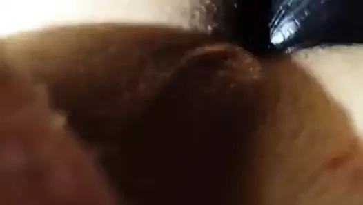Yakın çekim arasında bbc yapay penis germe benim delik