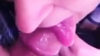 Одетая в хиджабе