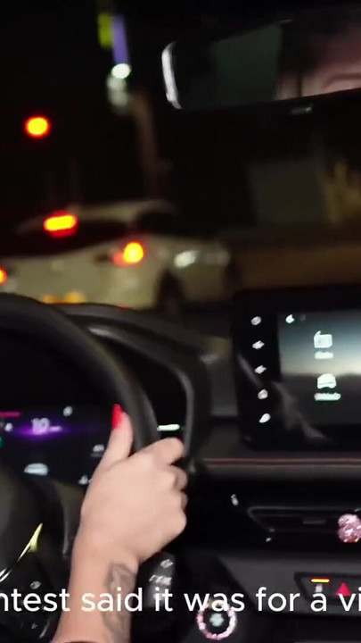 令人难忘的时刻是“我在SEXDATER认识的粉丝赢得了给我他的大鸡巴的机会 - 第1部分”
