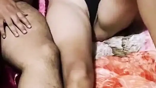 Arabisches paar lautes stöhnen, orgasmus