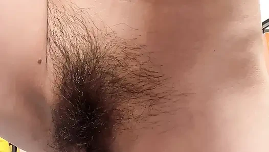 Pissen, spaß hana kann es kaum erwarten, darauf zu pinkeln, dass sich so gut anfühlt