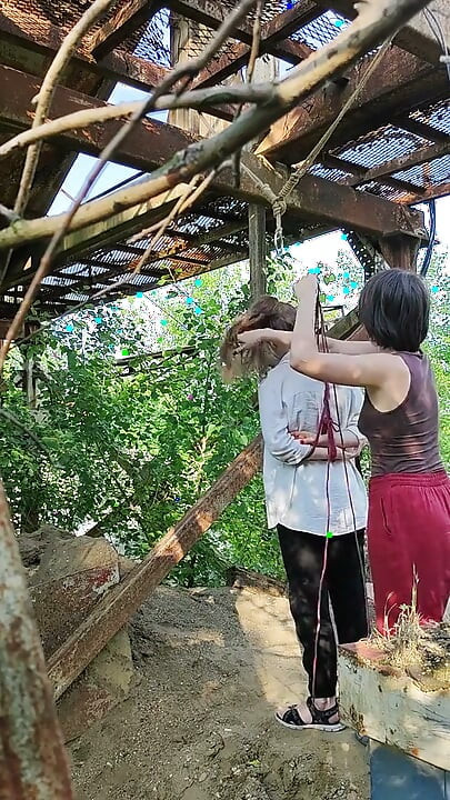 Shibari Princess Goes Outside