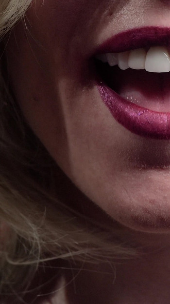 Key moment from "Late night quick cock massage - amateru MILF Handjob"