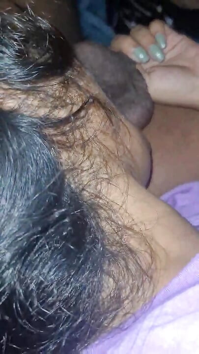 當我的陰部濕透時口交