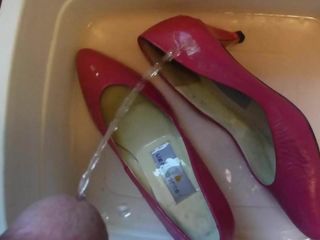 Pissing Pink Heels fm jackandcoke1947 p4