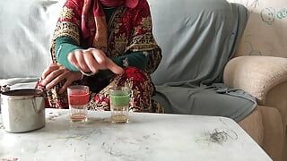 Turkse moslima immigrant HHas seks met een grote zwarte pik