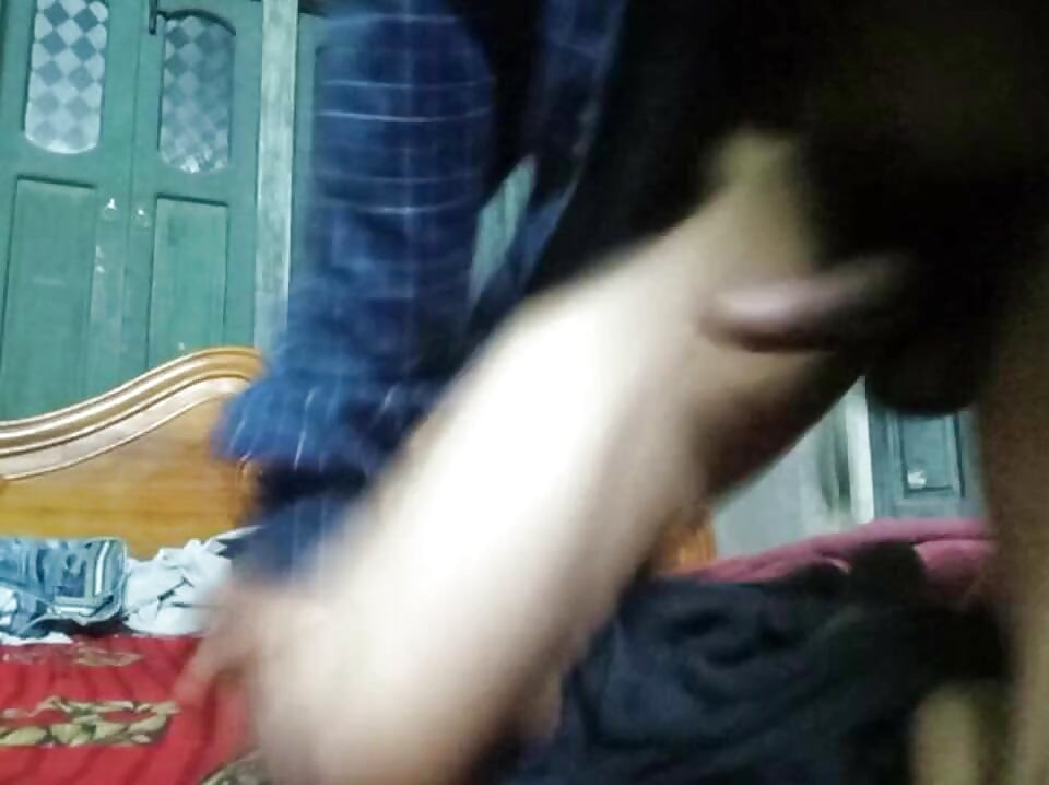 Young guy showing off