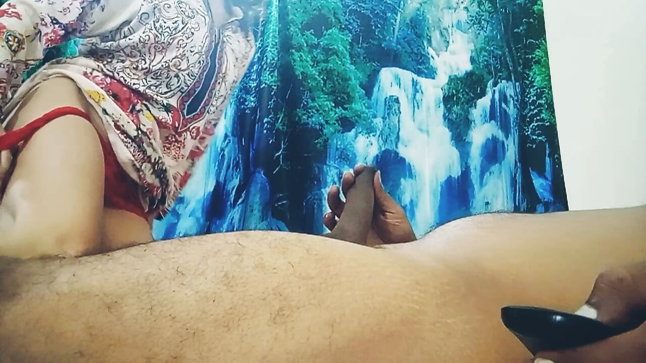 Kontol besar ngentot saudara tiriku