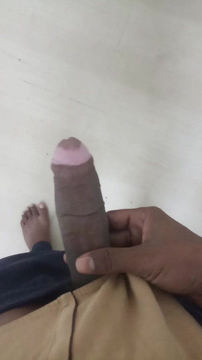 Pant mese nikala kala bada lund