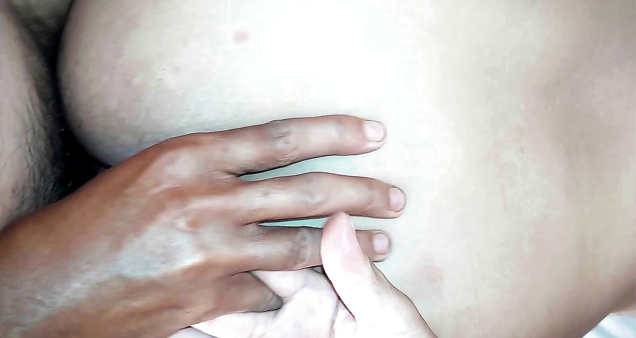 It Feels Good to Have a Dick in Her Big Pussy