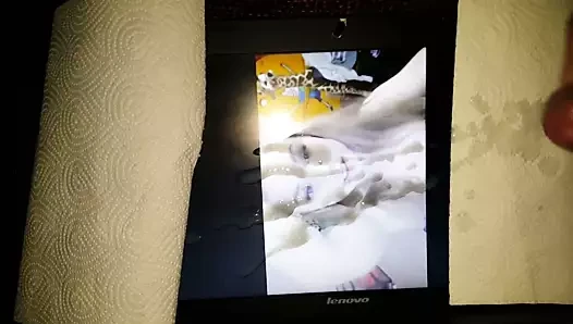 Lida la için boşalma tripute