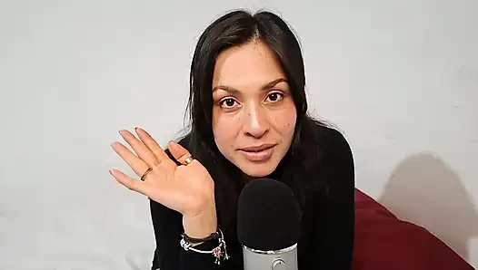 Asmr kiss, kulaklarını ısırıyor ve okşuyor
