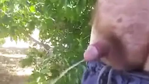 küçük penis ile işemek