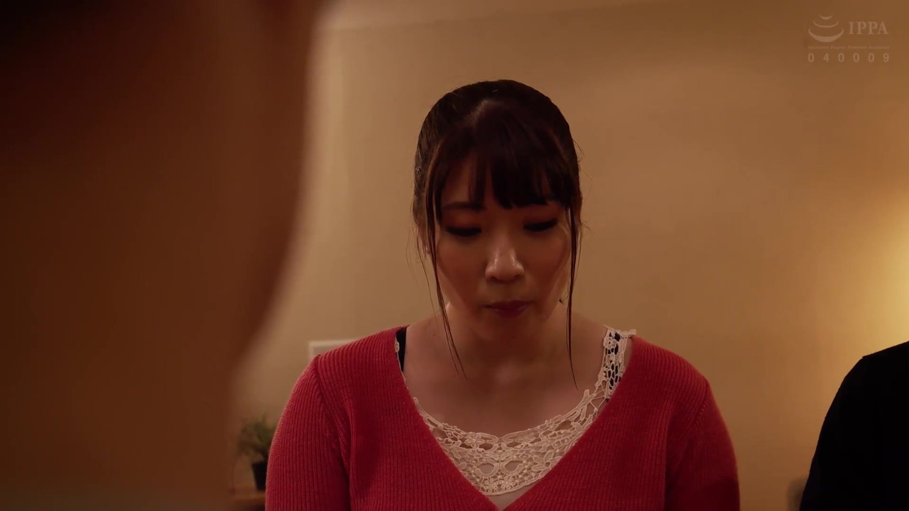 隣人のエステ師に性感開発され寝取られてしまったうちのJカップ美爆乳むっちり潮吹き妻