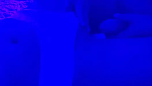 Little Thai: Papa, ich wurde auf der Party meines besten Freundes mit Sperma, Milch und Sahne gefüllt.