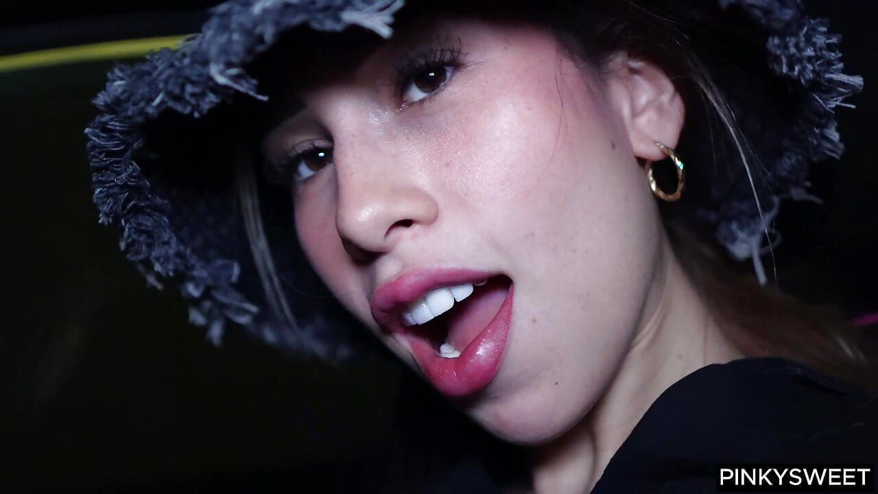 Berlibur Di Pantai Dengan Kakak Tiri Dan Kami Berakhir Berhubungan Seks, Cumshot Besar Di Vagina Merah Muda Saya