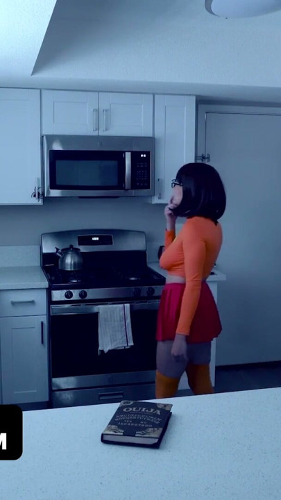 Jinkies! Velma & Fred Are Trying To Solve A Mystery In A Creepy House But They Fuck Instead | Clip 1