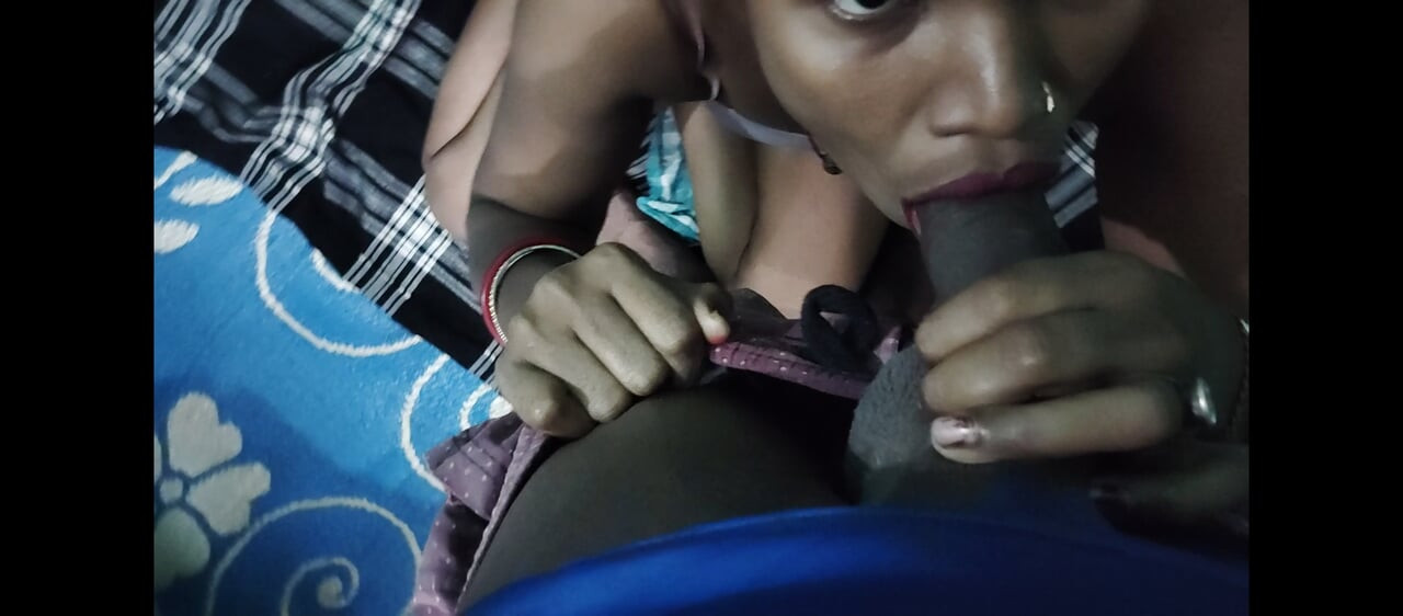 Bhabhi ghar pe thi Akeli Devar Ne Uthaya Opportunity Ka Labh Aur Dal Diya Bhabhi Ke Muh Mein Apna Ling Aur Giraya Bhabhi Ke Muh Mein Apna Ling Ka Pilaya Bhabhi Ko P