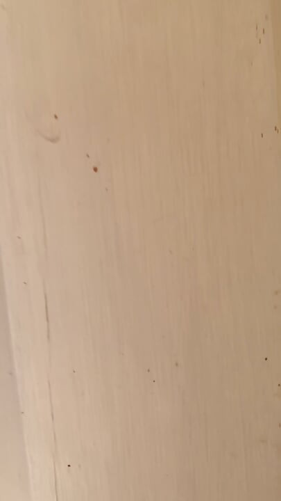 Picioare și țâțe dulci dimineața