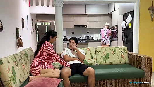 Das ist die beste freundin meiner ehefrau und ich habe sie vor ihr gefickt!