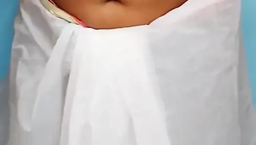 Hintli ateşli anne saree açık video ateşli