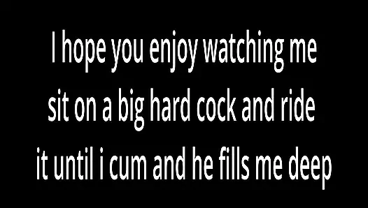 Amatör orta yaşlı seksi kadın (ben) boşalana ve beni doldurana kadar sert bir yarağa oturuyor xx