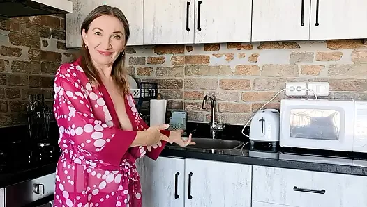The Busty Housewife Draine the Plumber