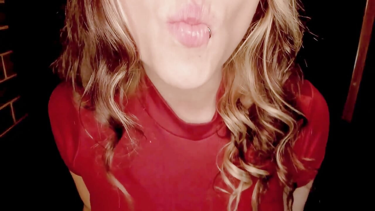 I caught my stepsister modeling sexy lingerie and I couldn't resist: Blens World rips her stockings and fucks her hard