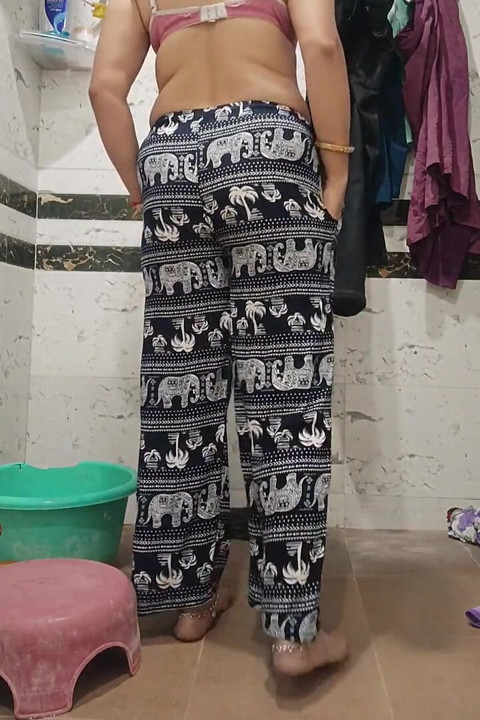 Priya bhabhi bari gand seksi sharir vidiyo shoot