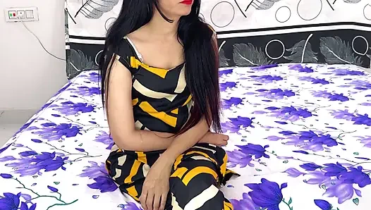 Bos Priya ngentot memeknya saat sesi wawancara kerja. Film seks porno hindi full hd