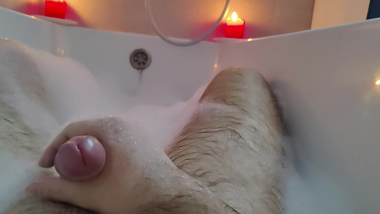 Lost in the Foam - Intense Bathroom Solo Finish