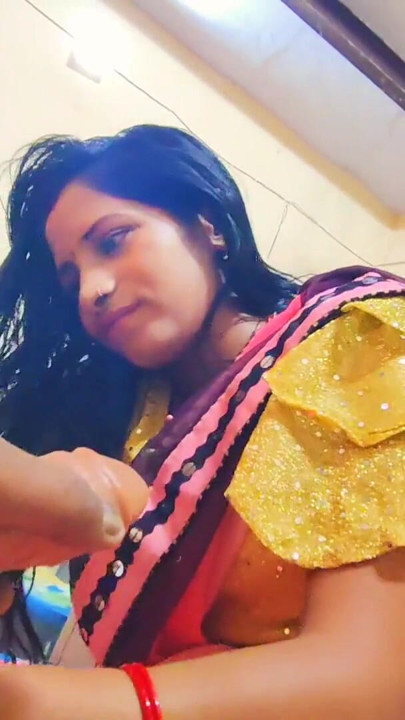 Chica india caliente Parnita con su chico - easypron - audio hindi | Clip 2