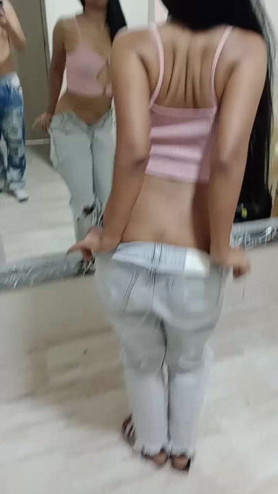 Seviyor, girin ve ne yaptığımızı öğrenin, çok cüretkar olacak