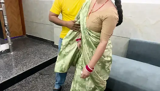 Khoobsurat Akeli Bhabhi Ne Choot Di....