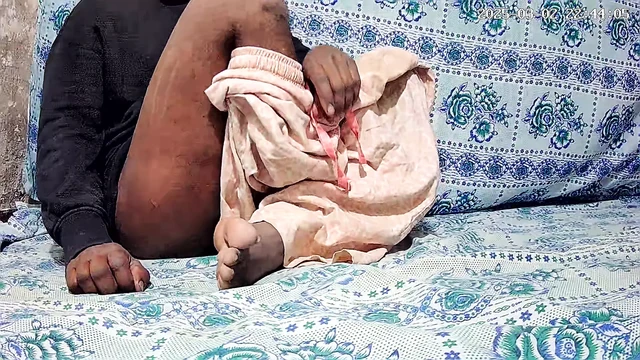 Indian boy handjob in the jungle 28765