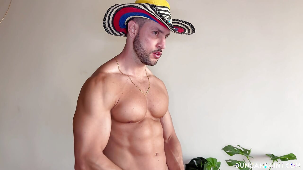 Super tyk Latina patte knepper stor uklippet pik