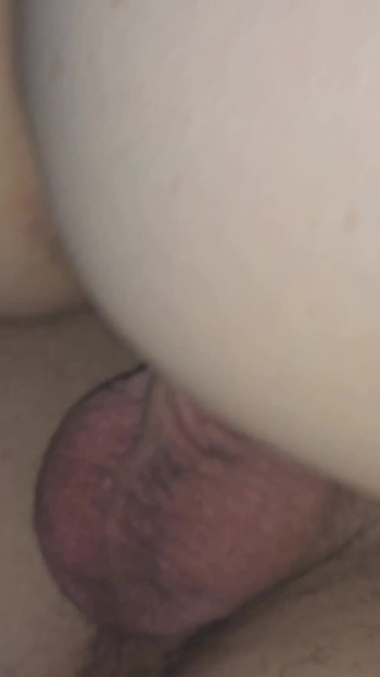 Känslomässigt ögonblick från "Slarvig avsugning och knulla för smutsig fru"