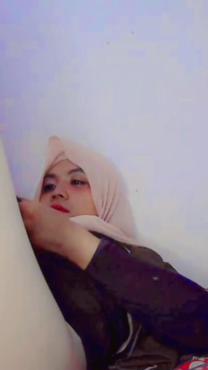 Sissy Hijab Girl Anal Training – Tight Ass Stretching & Sissy Slut Preparation | Clip 1