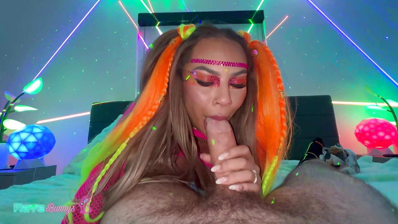 Busty Rave Beauty Essie Gotback Gets Her Pussy Eaten By The DJ!