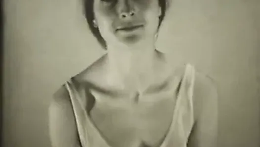 Babe Films Herself Masturbating (1960s Vintage)