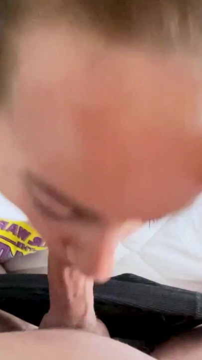 Spontaneous amateur blowjob on the bed with cum in mouth - Pantera Nika | Clip 1