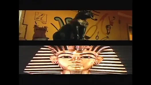 Fantastik büyük memeli kleopatra piramitlerde sikiliyor ve ağzına boşalıyor