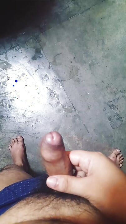 Water came out of the cock, punched inside the tights.