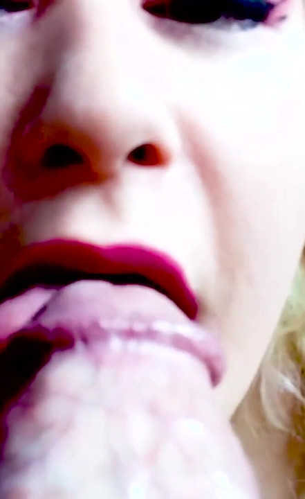 คุณเพิ่งลงทะเบียนเรียนในวิทยาลัยวิทยาลัยเพื่อนร่วมห้องใหม่ของคุณรักการดูดควยของคุณ